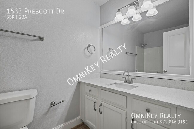 Building Photo - 1533 Prescott Dr