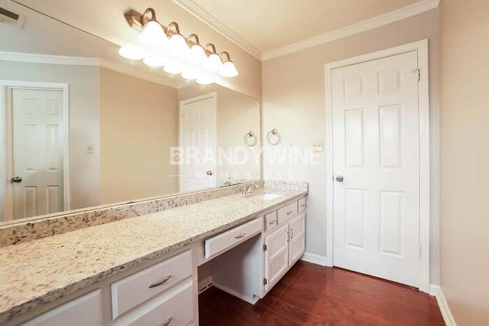Building Photo - 7477 Stonington Dr