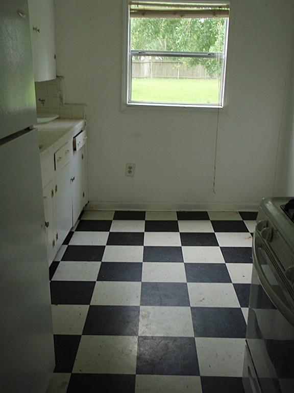 Kitchen With 2 Appliances included. - 4824 Carmen St