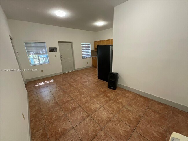 Building Photo - 12500 SW 43rd St
