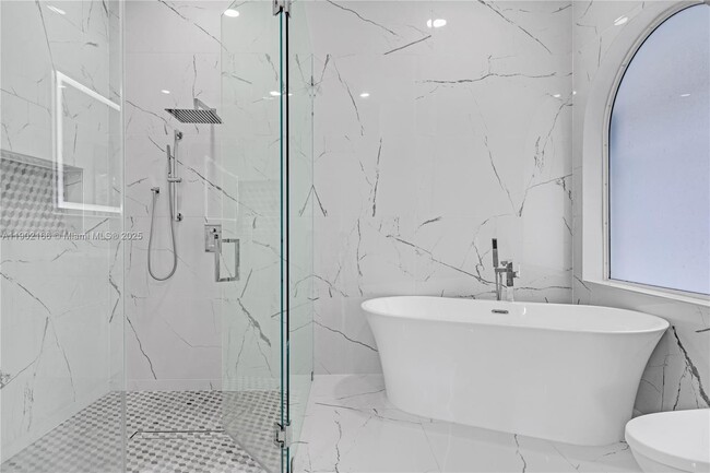 Building Photo - 15822 SW 140th St