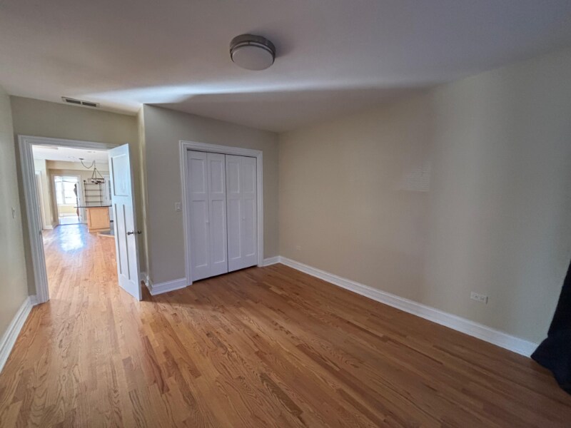 Building Photo - 2839 W Nelson St