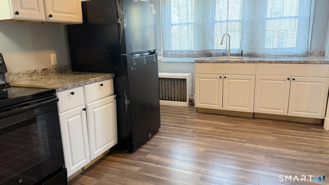 Building Photo - 45 Prospect St