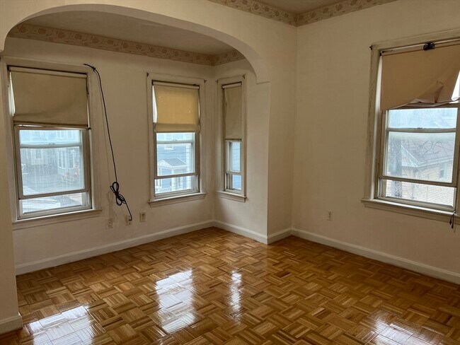 Building Photo - 21 Hamlet Pl