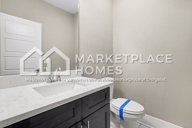 Building Photo - 122 Valley View St