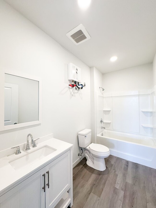 Building Photo - Corner Residence