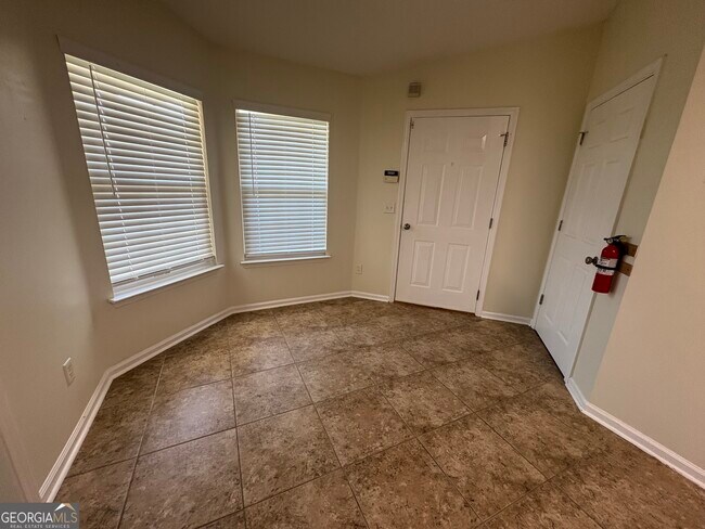 Building Photo - 603 Victorias Cir