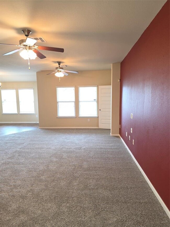 Building Photo - 602 Mitchell Dr