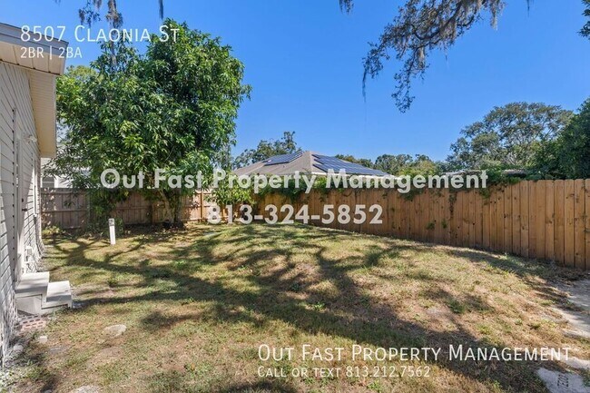 Building Photo - 8507 Claonia St