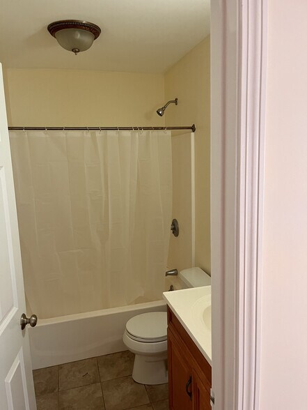 Building Photo - 4 Union Pl