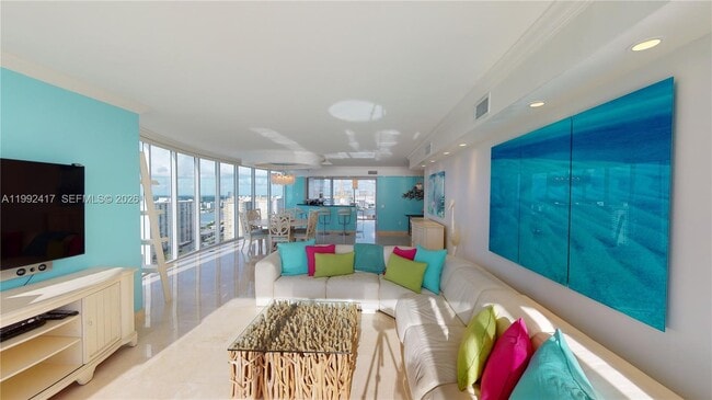 Building Photo - 17555 Collins Ave