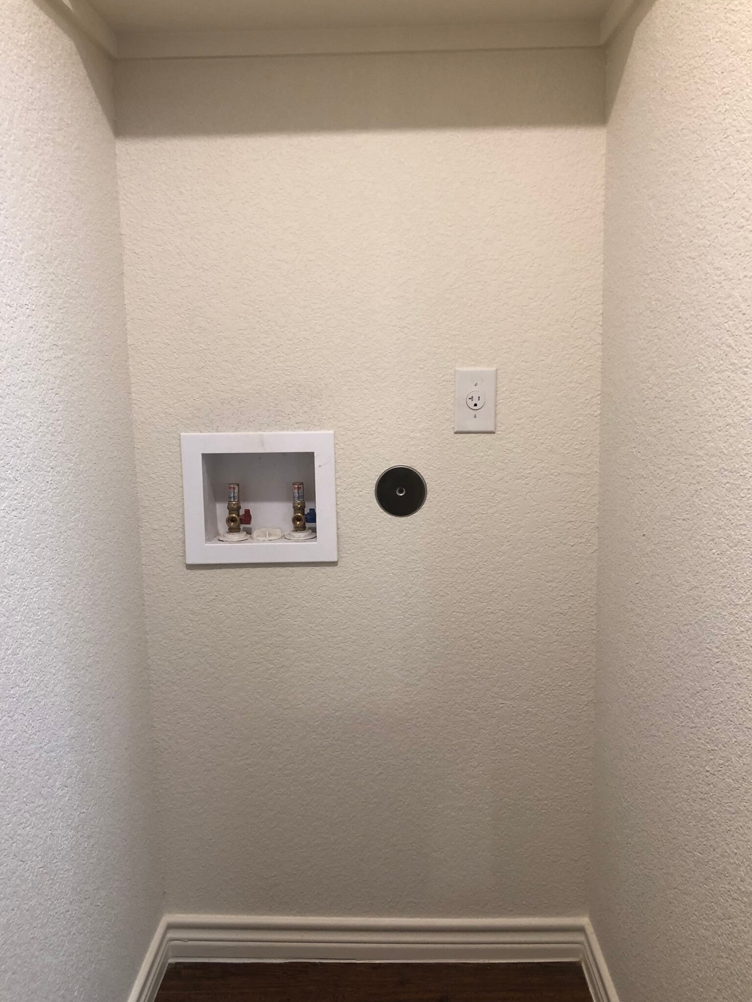 Building Photo - 5708 Lariat Ct