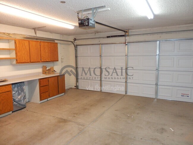 Building Photo - 4338 E Alta Mesa Ave