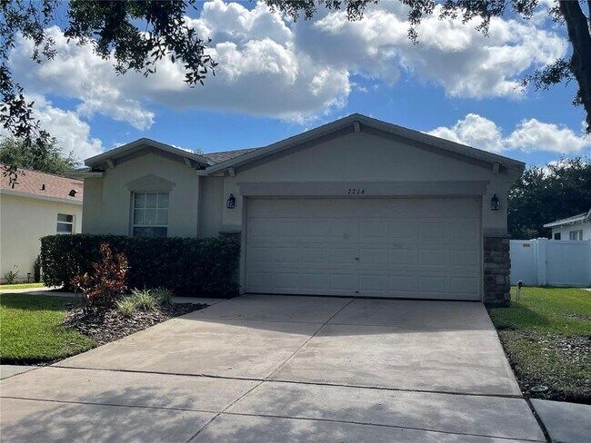 Primary Photo - 7714 Carriage Pointe Dr