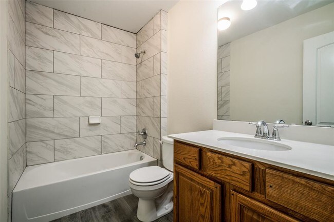 Building Photo - 9964 Ash Creek Ct