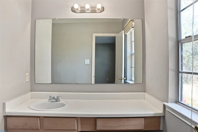 Building Photo - 3907 Starbridge Pointe Ln
