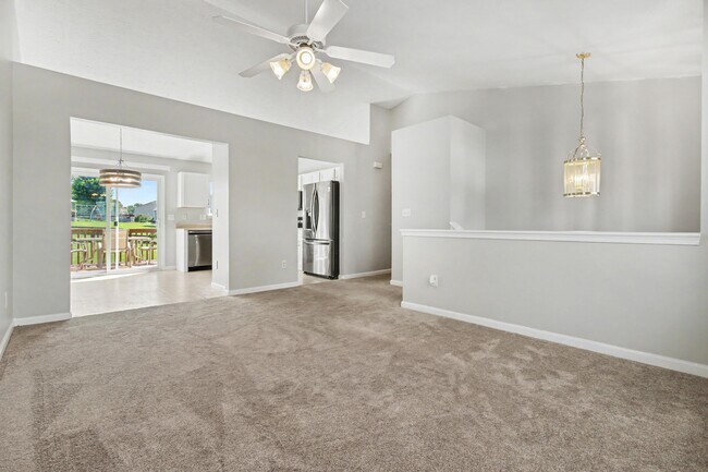Building Photo - 6224 Baymiller Ln