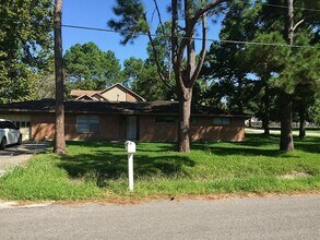 Building Photo - Gorgeous all renovated Home in Texas City,...
