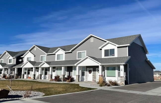 Building Photo - 187 Courthouse Way