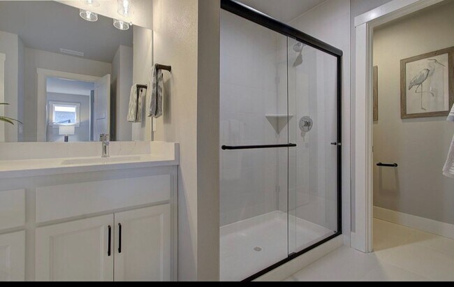 Building Photo - 12051 NE 109th St