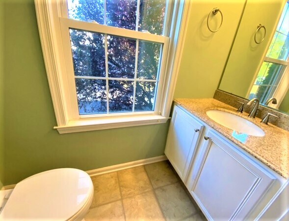 Building Photo - 3406 Carriage Ct