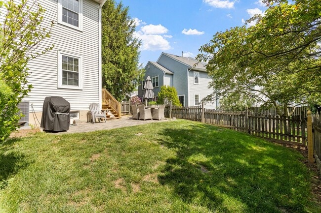 Building Photo - 3 Bd / 2.5 Bth Council Rock Townhome