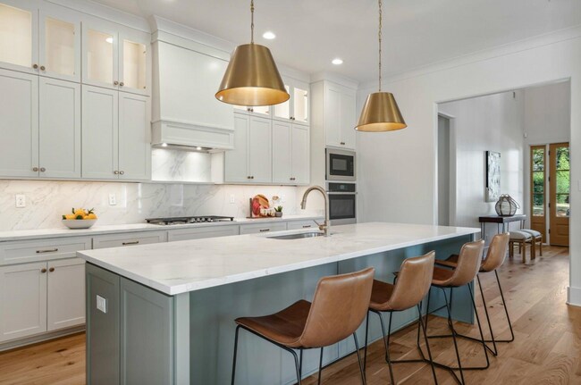 Building Photo - 2025 New Construction in the heart of Cent...