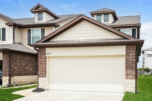 Building Photo - 6254 Brenwood Cir