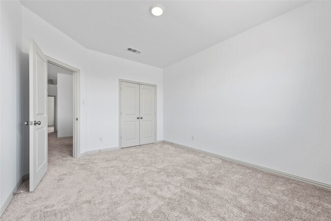 Building Photo - 286 Harvest Way