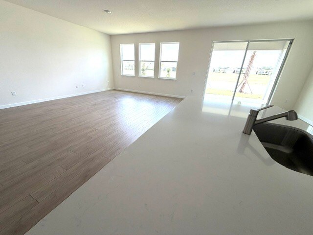 Building Photo - 322 Bracer Way