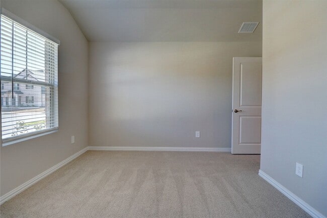 Building Photo - 3410 Pat Mayse Dr