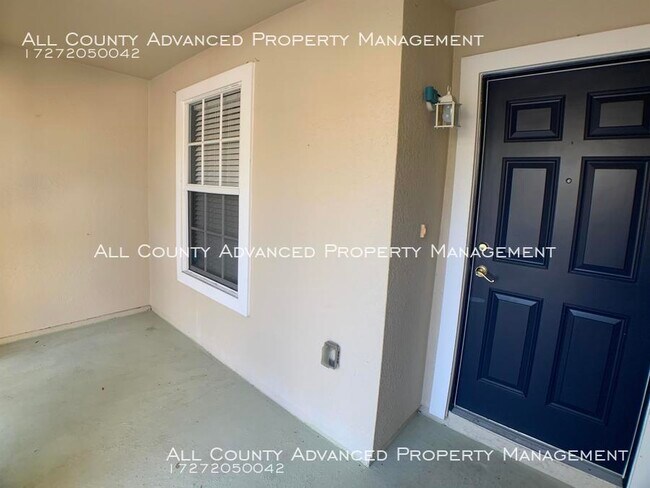 Building Photo - Waterford townhome for rent many amenities