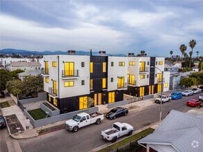 Building Photo - 5513 Glennie Ln
