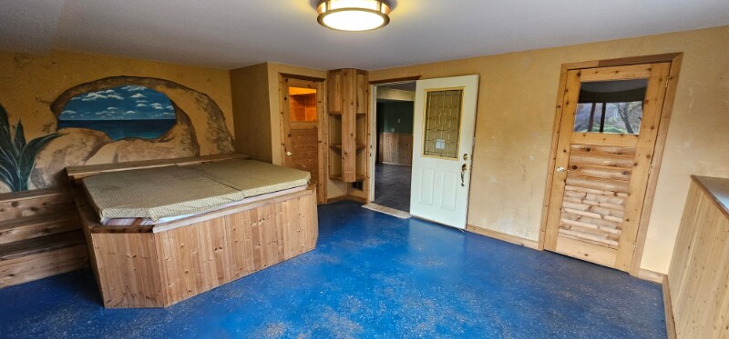 Building Photo - 2020 Crosstown Blvd NE