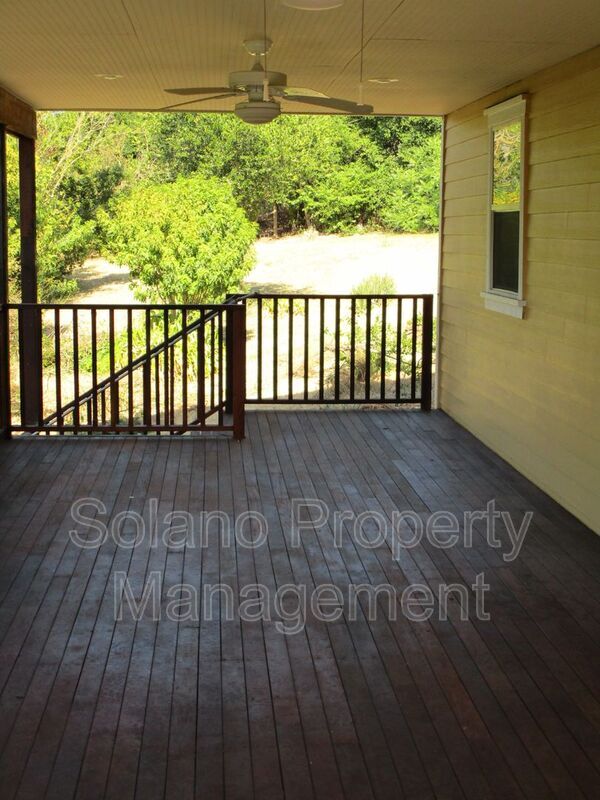 Building Photo - 476 Banning Way