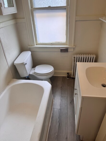 Building Photo - 511 E Beaver Ave