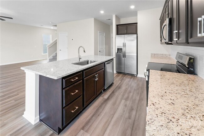 Building Photo - 116 Peabody St