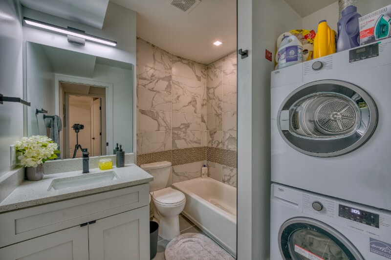 Building Photo - 5835 Colorado Ave NW