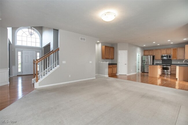 Building Photo - 2553 Seton Dr