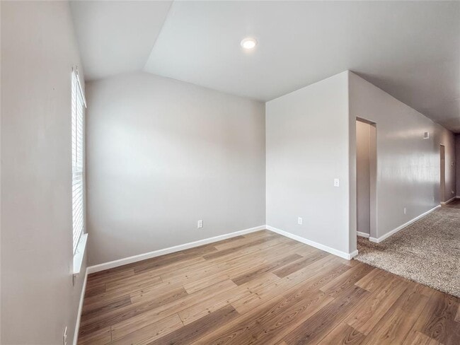 Building Photo - 1613 Ruby Dr