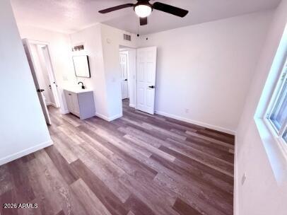 Building Photo - 1009 E Chipman Rd