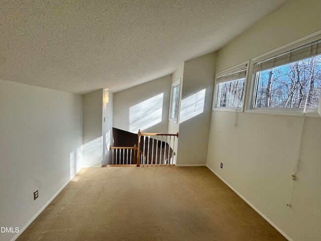 Building Photo - 118 Creeks Edge