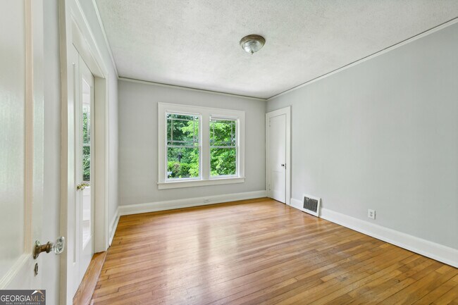 Building Photo - 1500 N Highland Ave NE