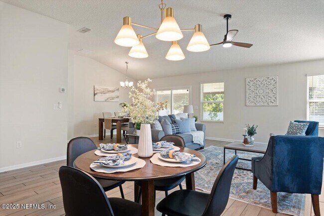 Building Photo - 88 N Hamilton Springs Rd