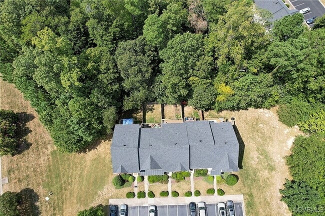 Building Photo - 444 Kingscote Ln