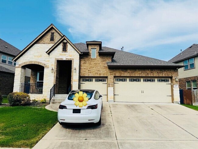 Primary Photo - 325 Navigator Dr