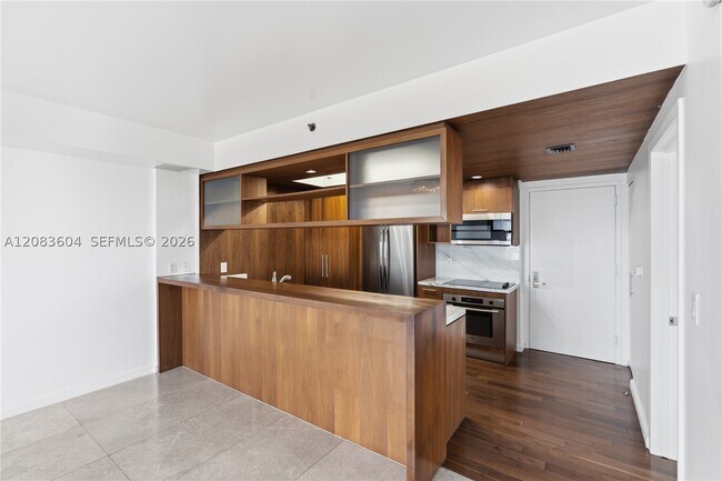 Building Photo - 50 Biscayne Blvd