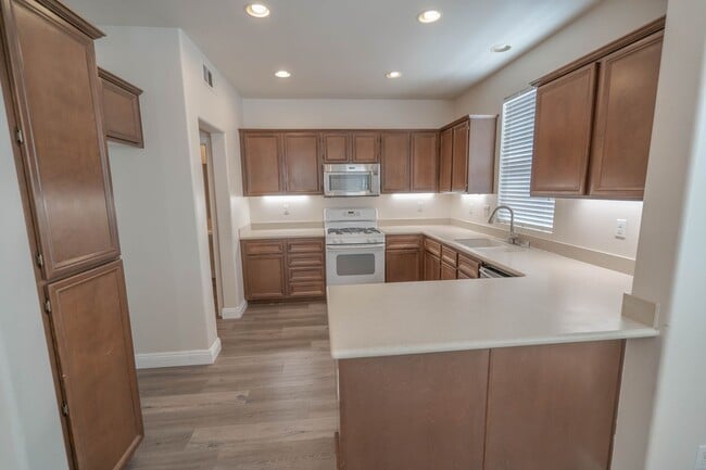 Building Photo - COMING SOON! Charming 3-Bedroom Home in Va...