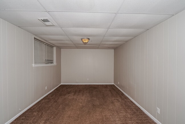 Building Photo - 1013 Sandy Brook Cir