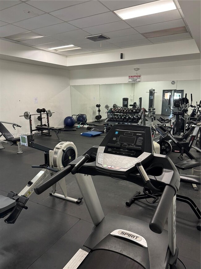 Building Photo - 501 E Dania Beach Blvd